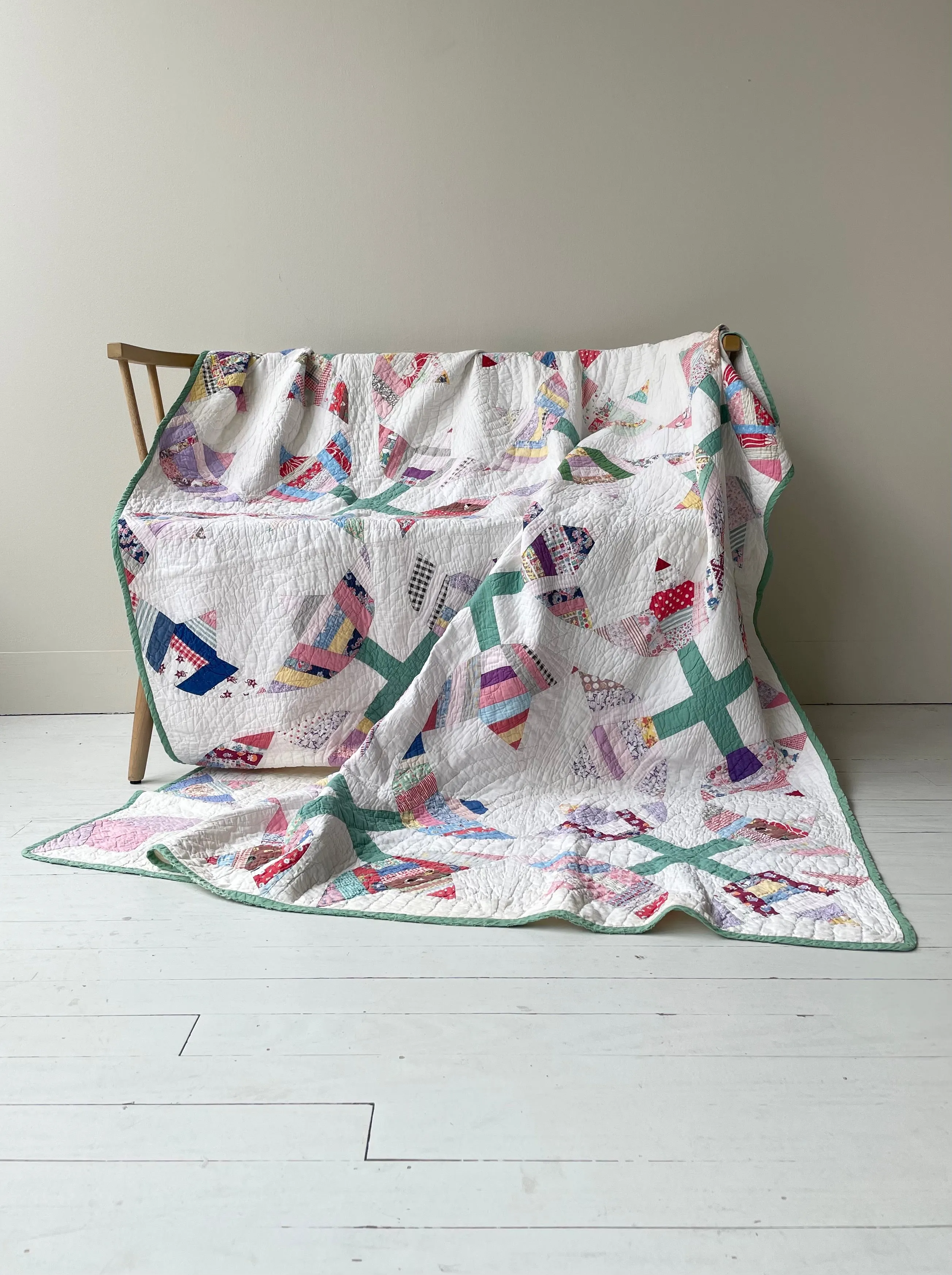 1930s Feedsack Tulip Quilt