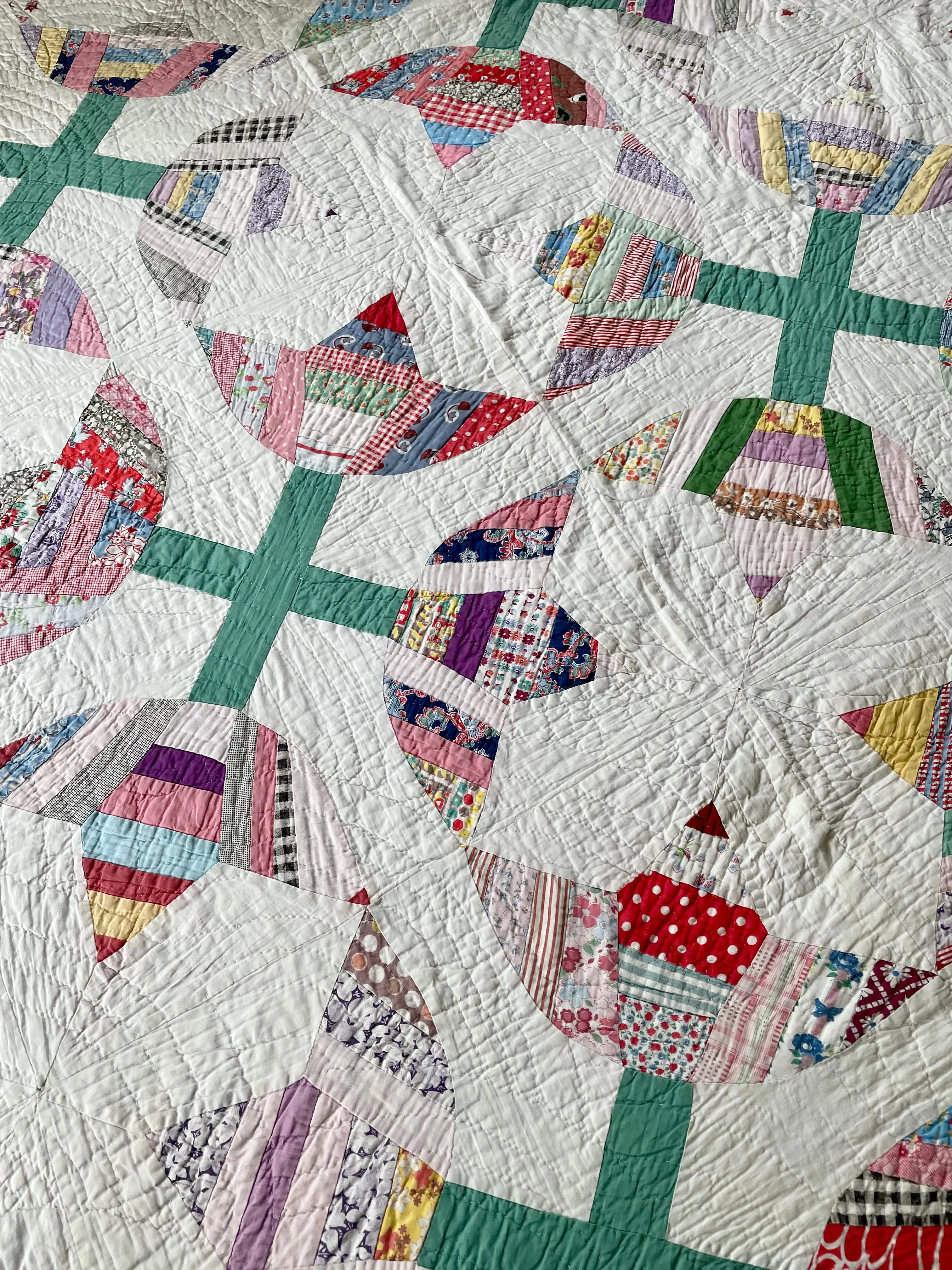 1930s Feedsack Tulip Quilt