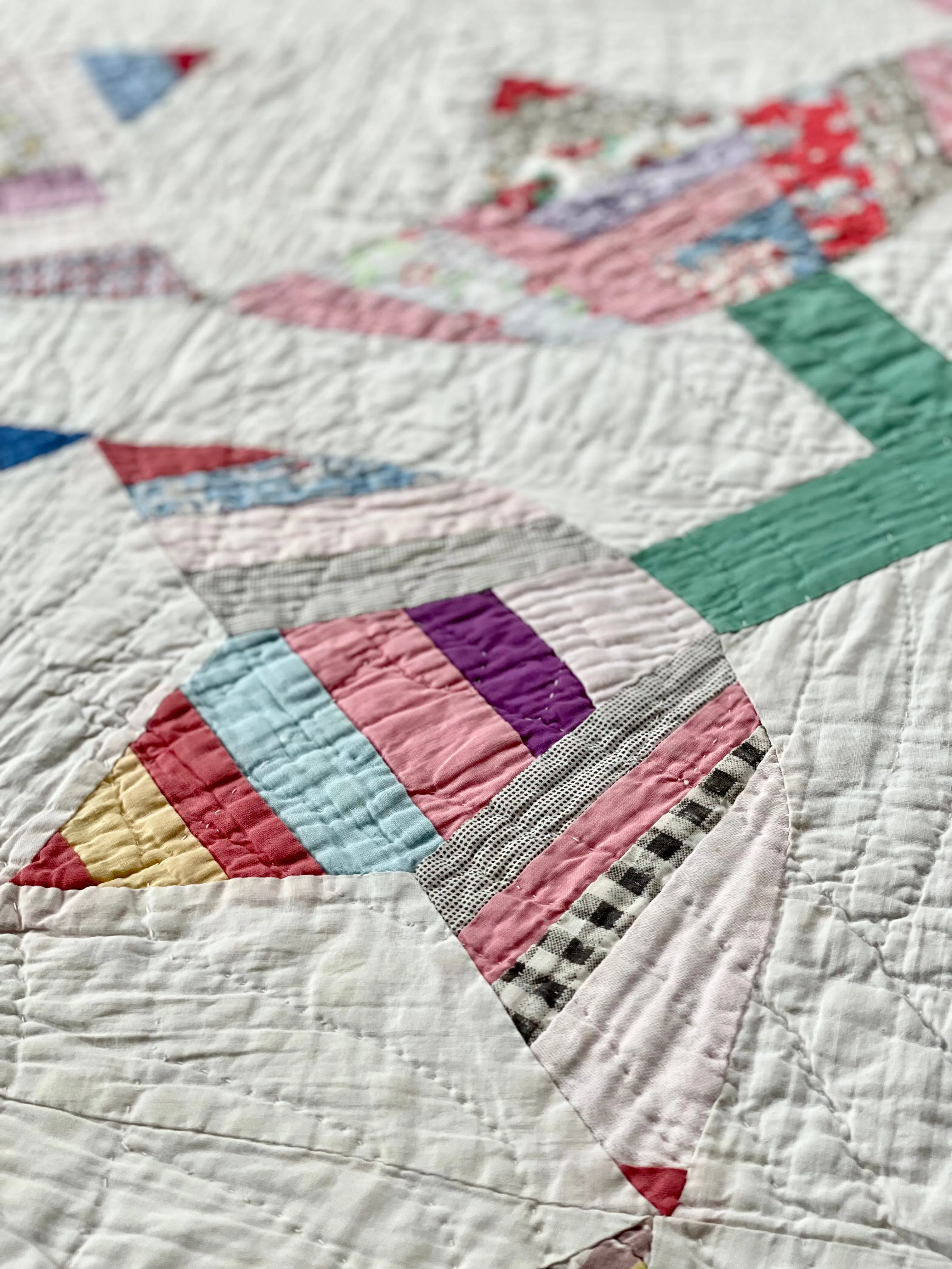 1930s Feedsack Tulip Quilt