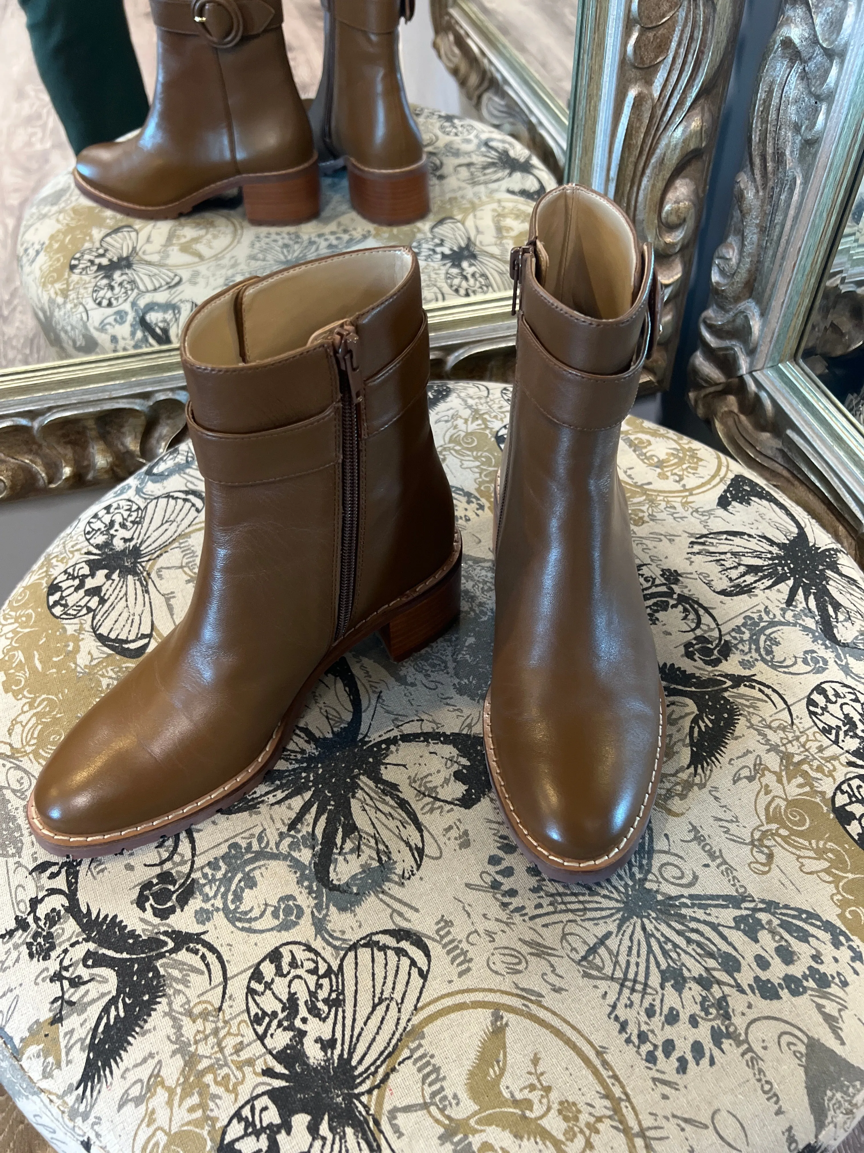 Ann Taylor Leather Buckle Booties (Size 5)