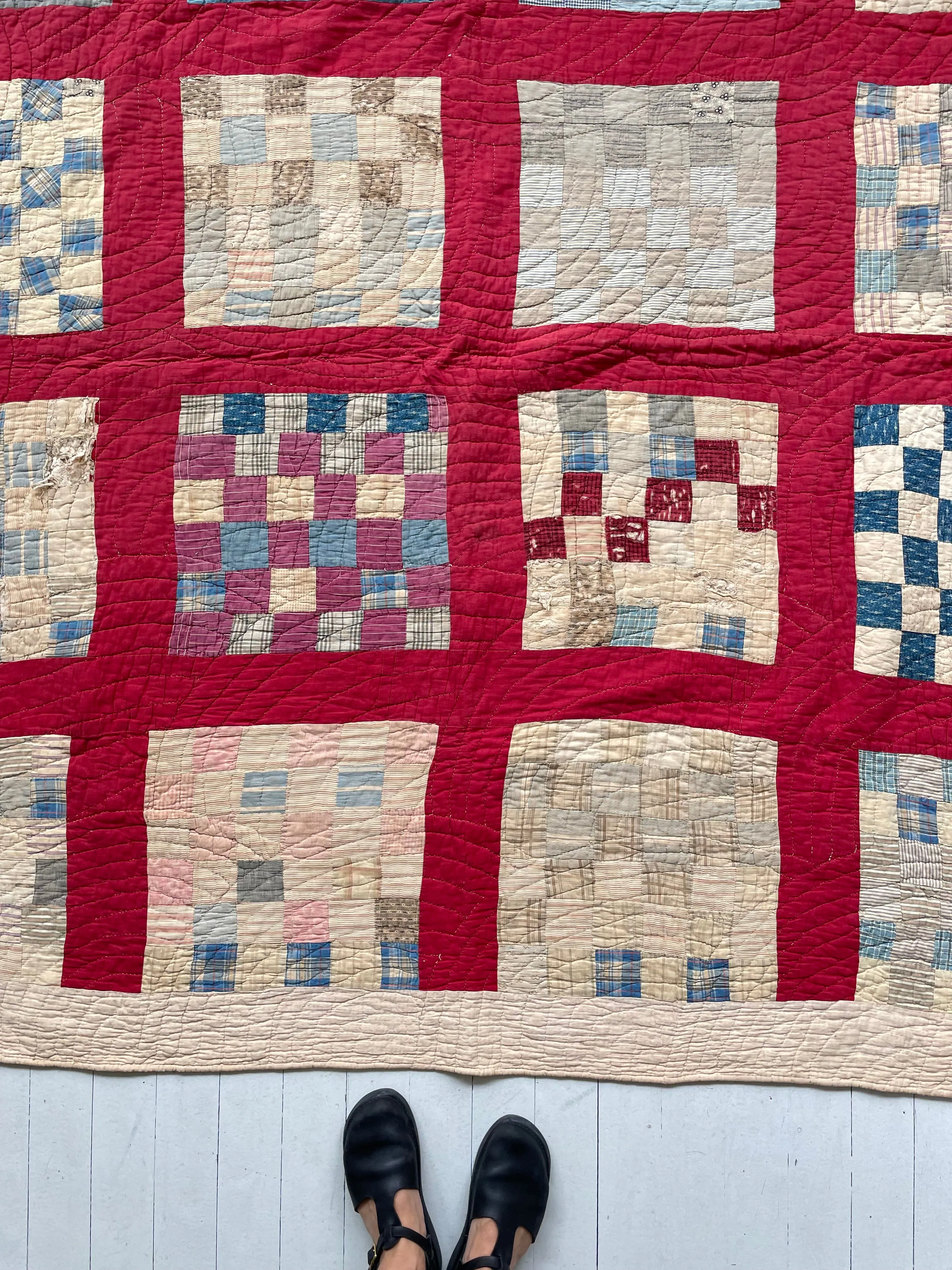 Antique 1900s Handsewn Quilt