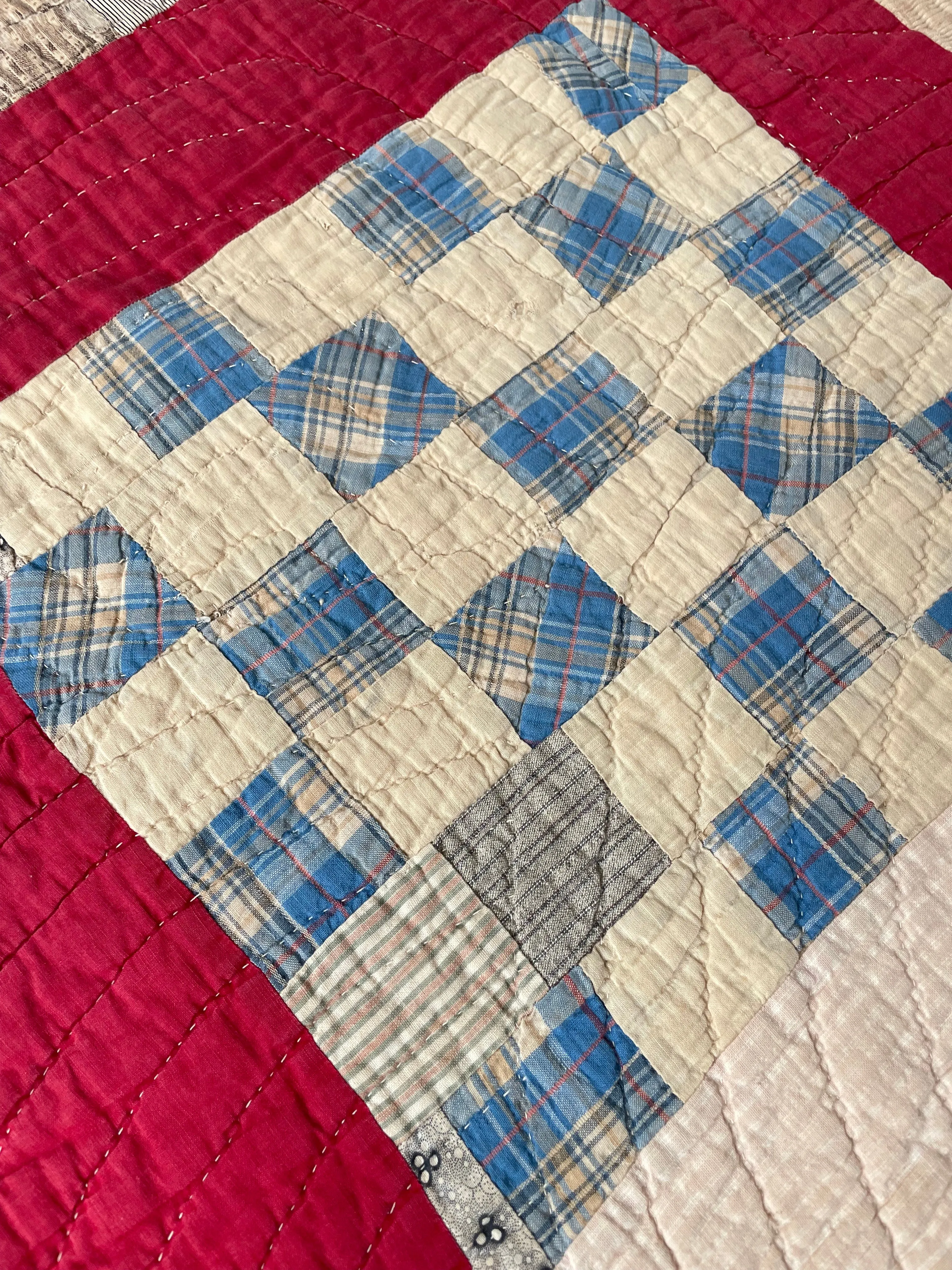 Antique 1900s Handsewn Quilt