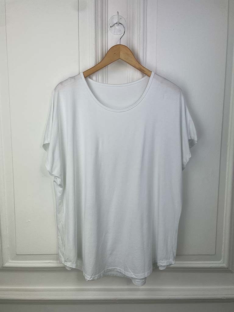 Basic T-Shirt - White