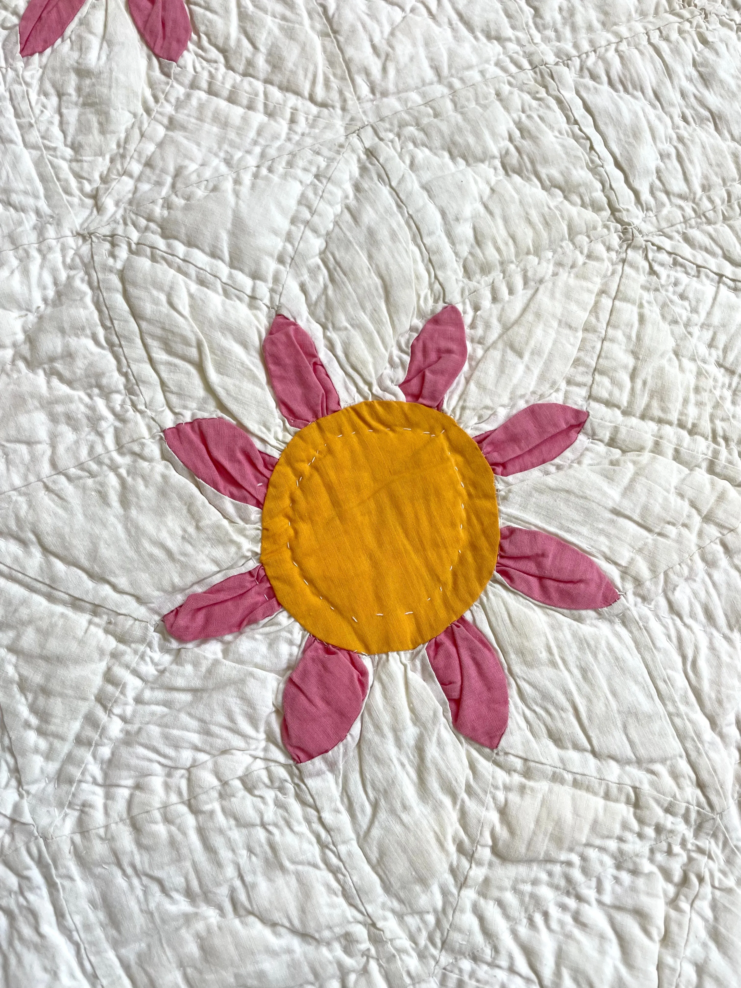 Bright Sun Applique Quilt