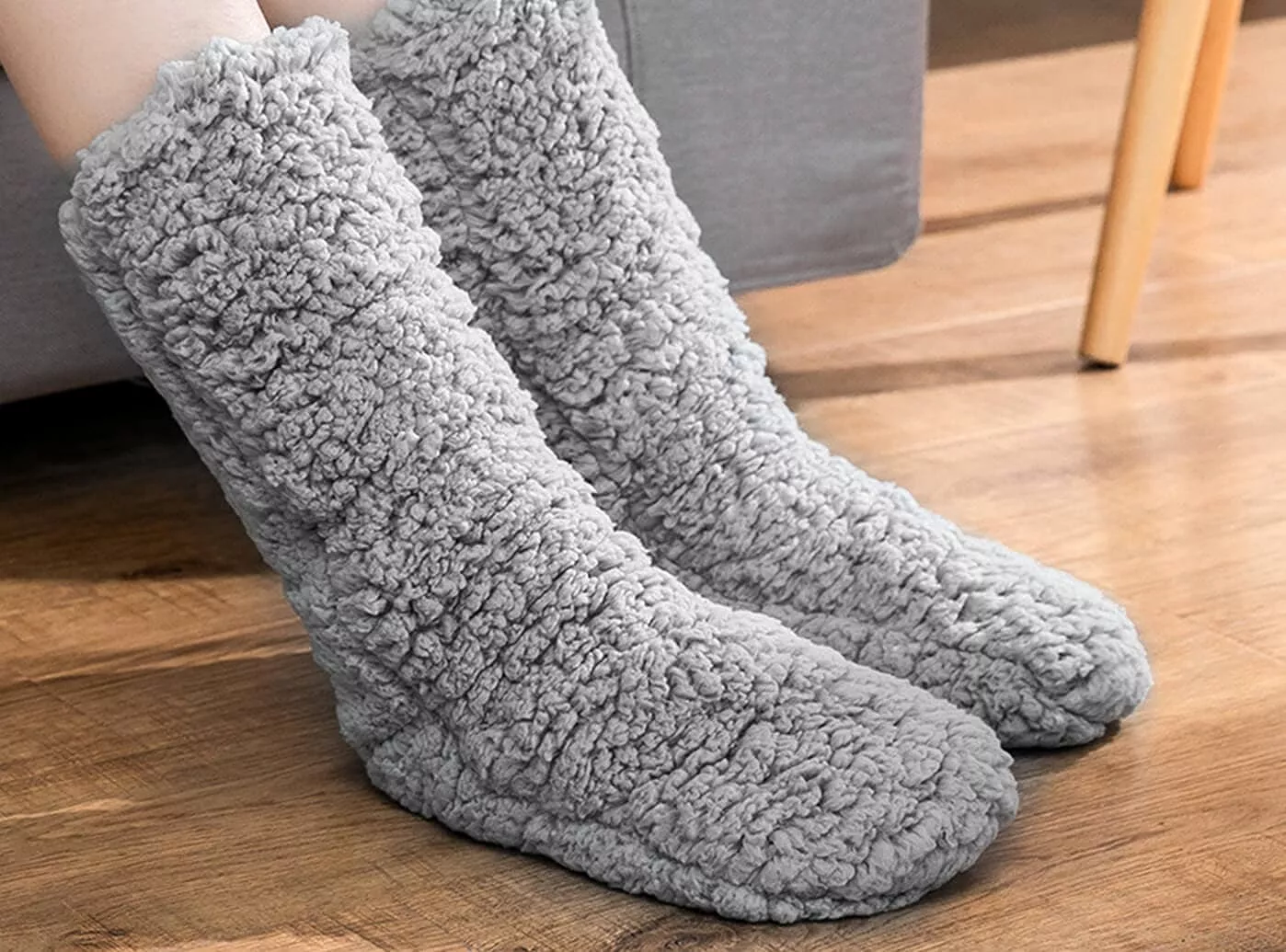 FitVille Women’s CloudCoat Slipper Socks V2