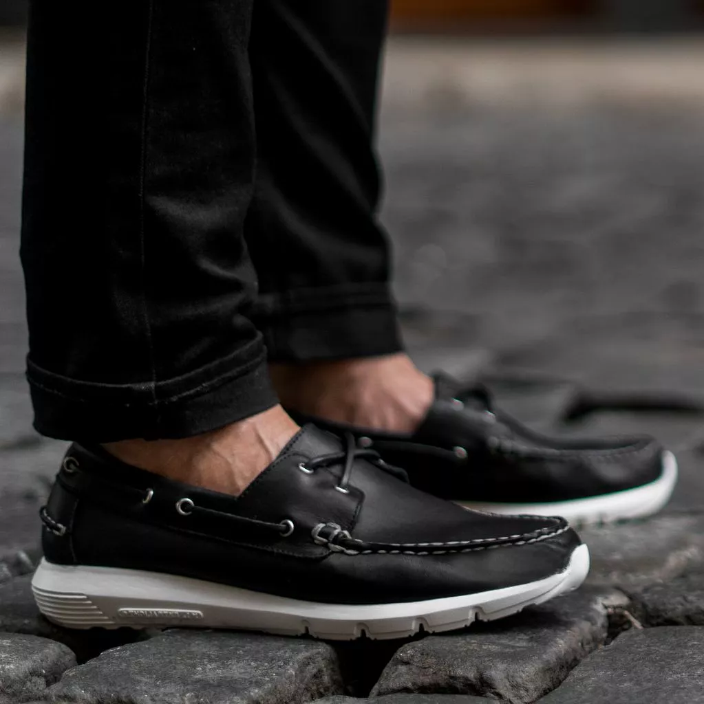 Handsewn Runner | Black