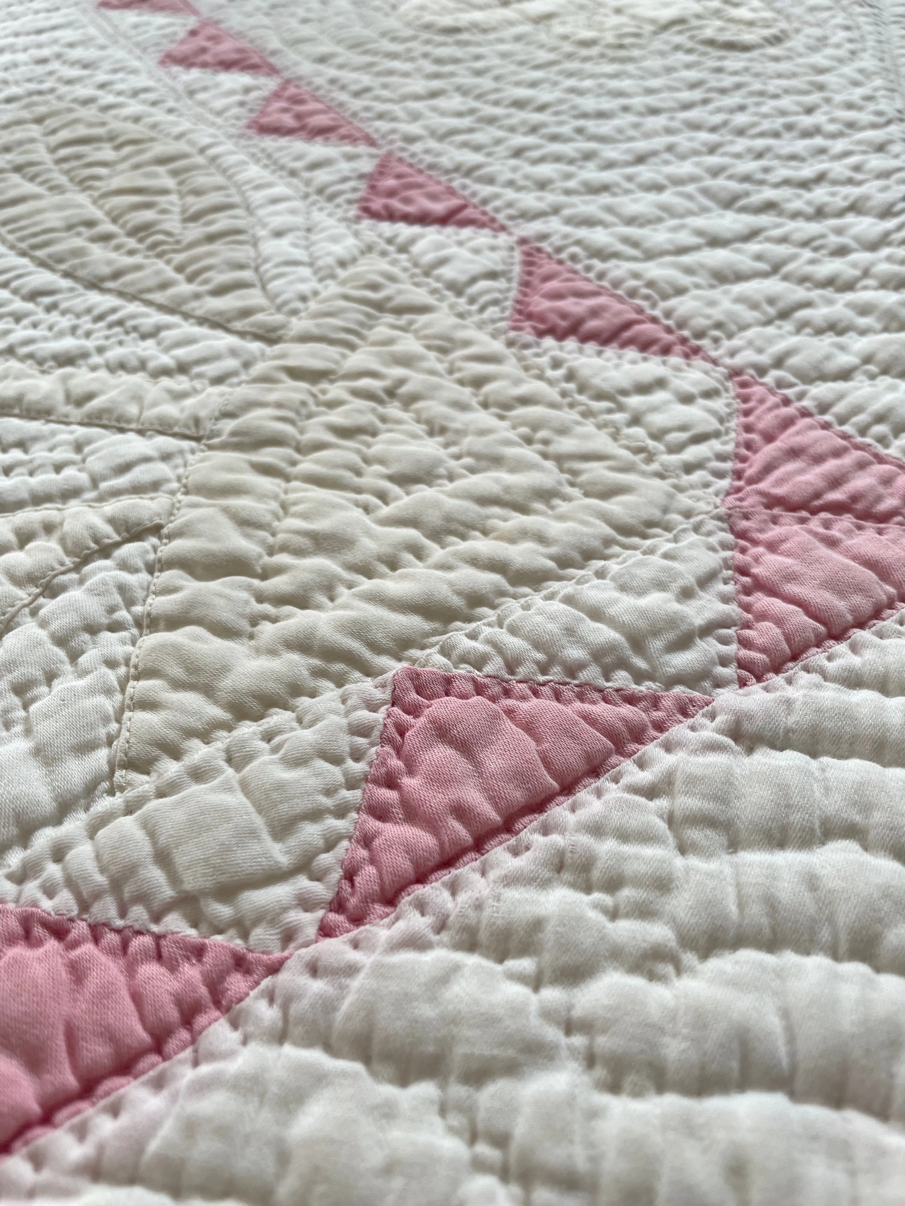 Oak Leaf & Tulip Antique Quilt