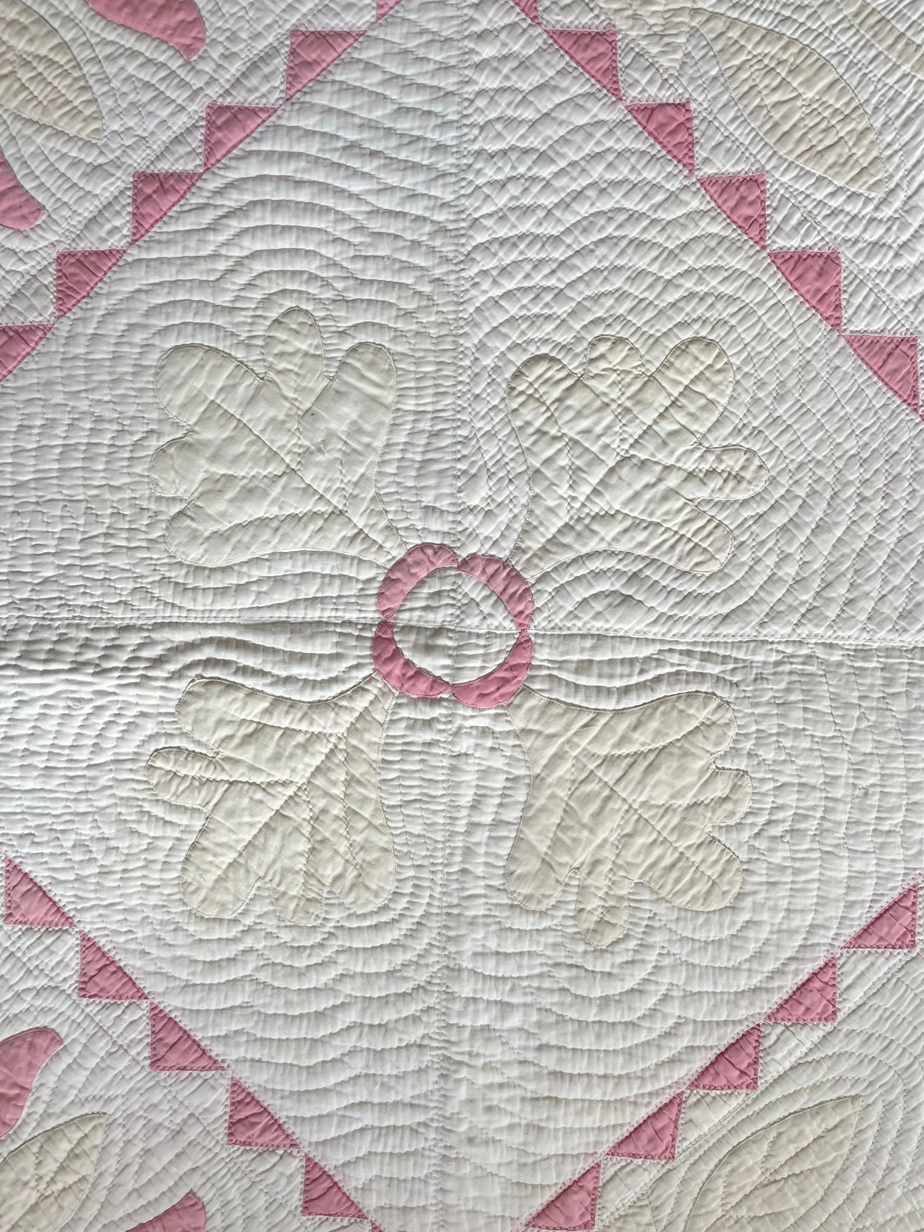 Oak Leaf & Tulip Antique Quilt