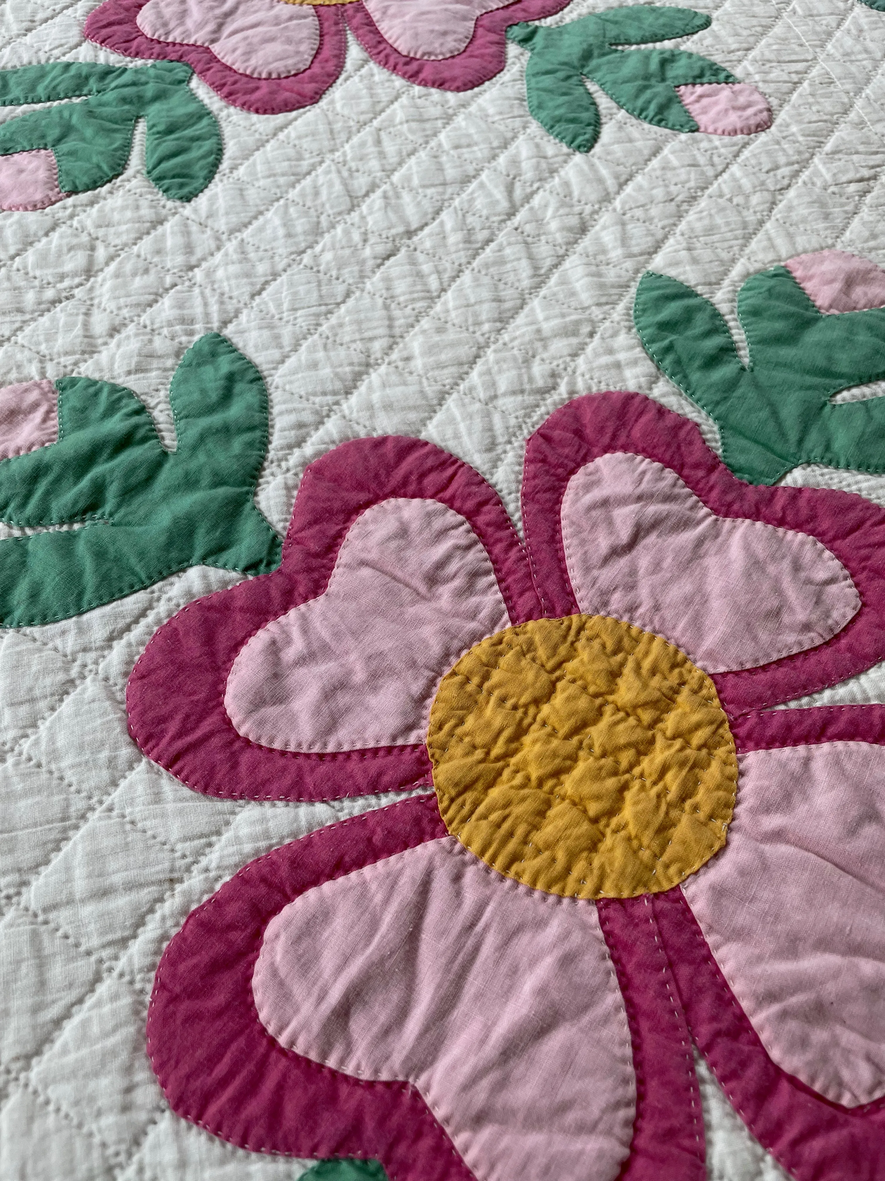 Vintage Rose of Sharon Quilt